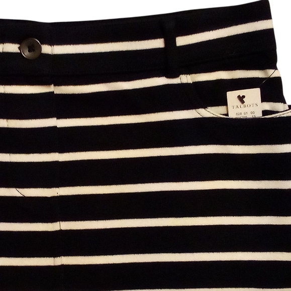 Talbot's -Black Skirt W/White Stripes, Belt Loops, Front Pockets,Pull On,Size SP - Picture 6 of 9
